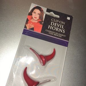 Devil horns hair clips